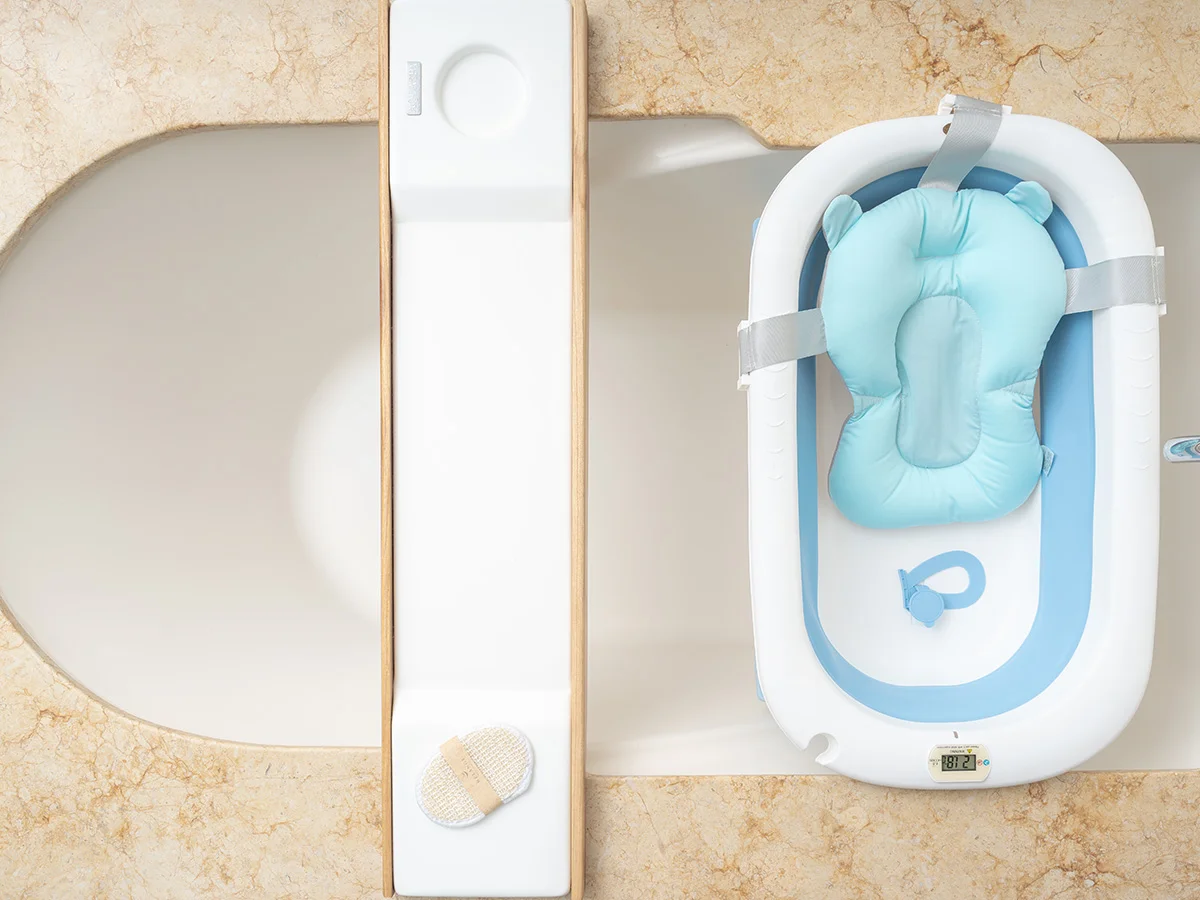 Standard bathtub