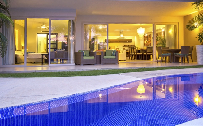  Two-bedroom Swim up