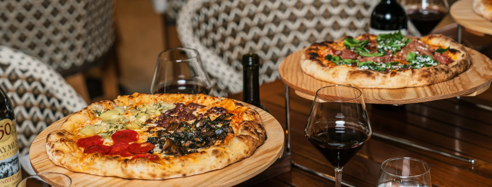 Al Fresco Restaurant Marival Distinct