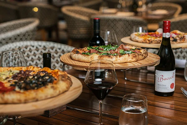 Al Fresco Restaurant Marival Distinct