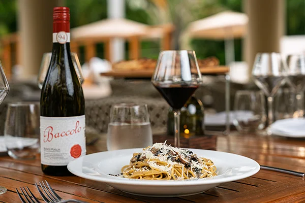 Al Fresco Restaurant Marival Distinct