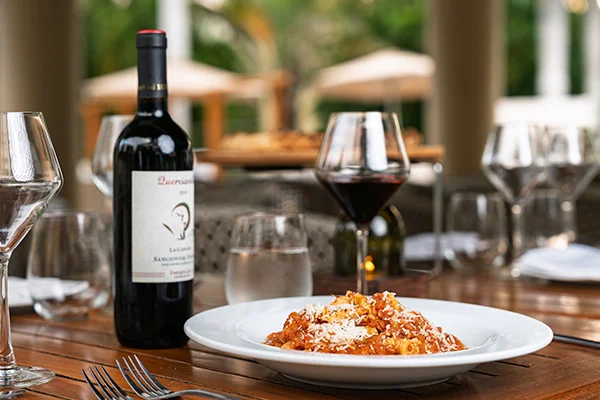 Al Fresco Restaurant Marival Distinct