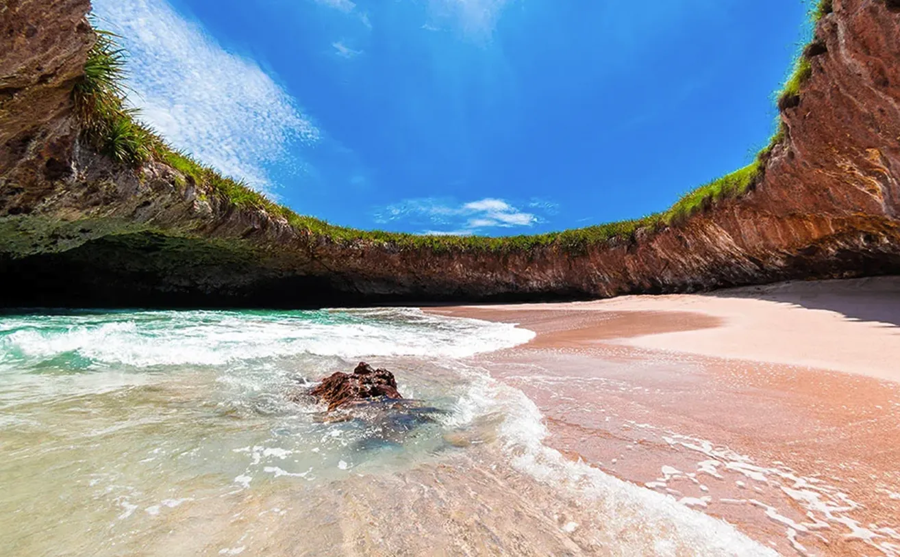 Activities at Marival Distinct Handwritten Collection